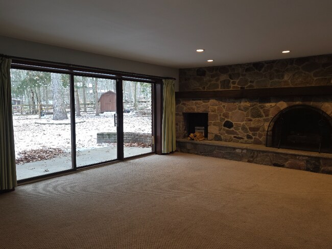 Foto del edificio - 197 Winchester Dr