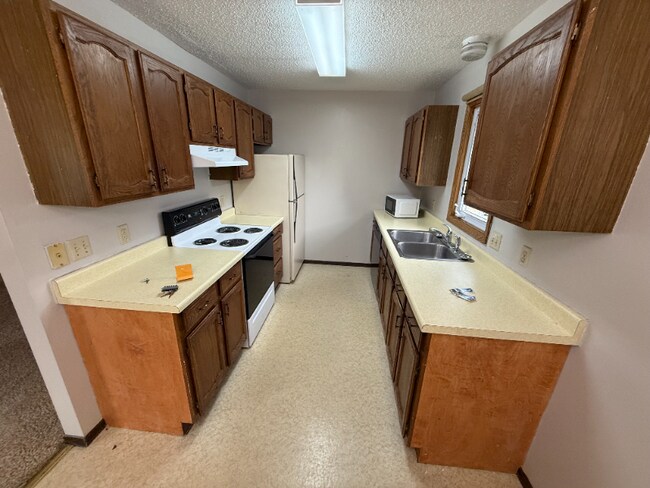 Foto del edificio - 716 Great Plains Ct