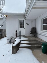 Building Photo - 154 Ridge Rd N