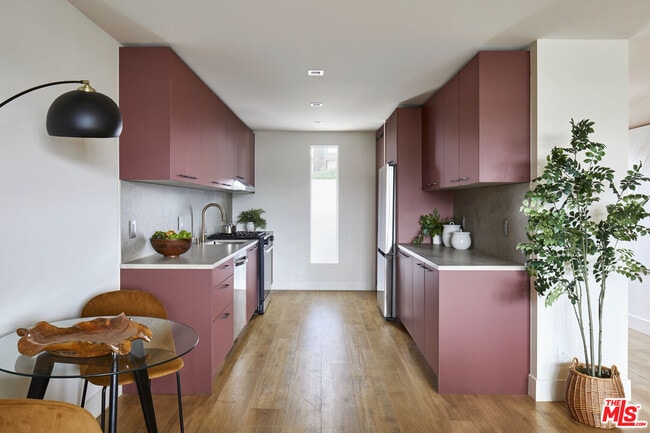 Building Photo - 12425 Texas Ave