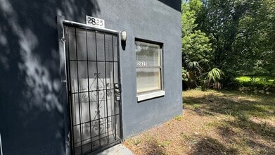 Building Photo - 2825 Moncrief Rd
