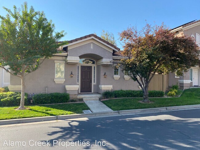 Foto del edificio - 2 br, 2 bath House - 300 Trumbull Way