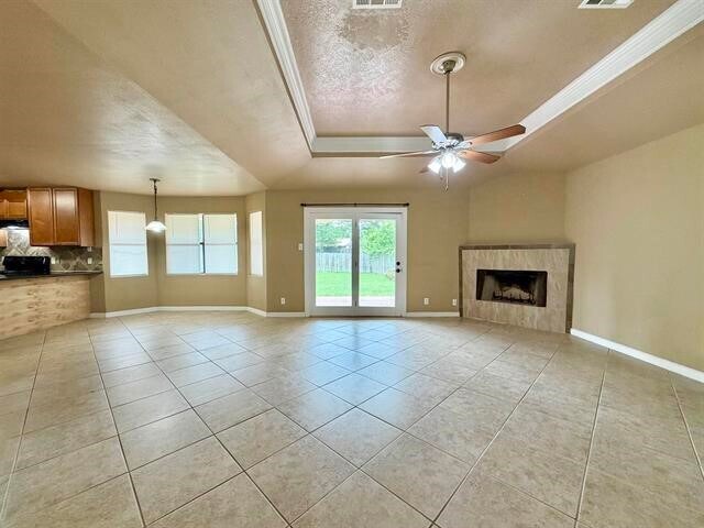 Foto del edificio - 127 Timbercreek Ln