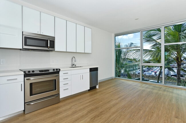 Photo - Convenient Living in Kakaako! Collection L... Apartment