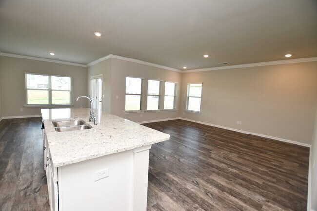Building Photo - 119 Delilah Ln