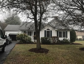 Building Photo - 37487 Burton Ct