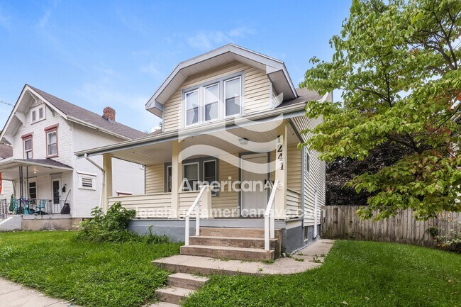 Foto del edificio - 1241 Epworth Ave