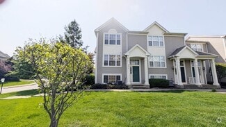 Building Photo - 2615 Canyon Dr