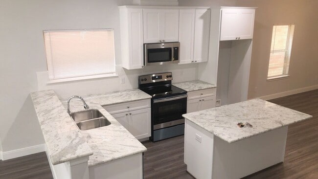 Photo - 9218 Nyssa St Apartment