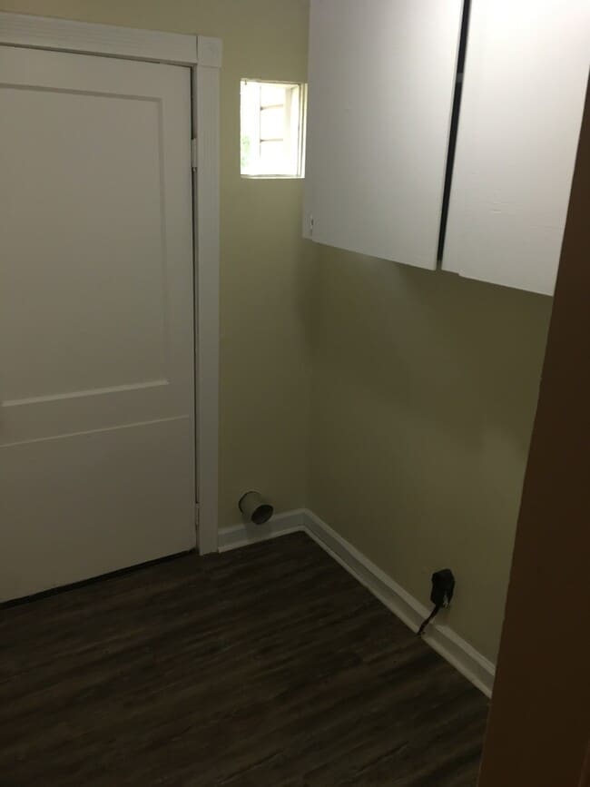 Building Photo - 26 A St SW