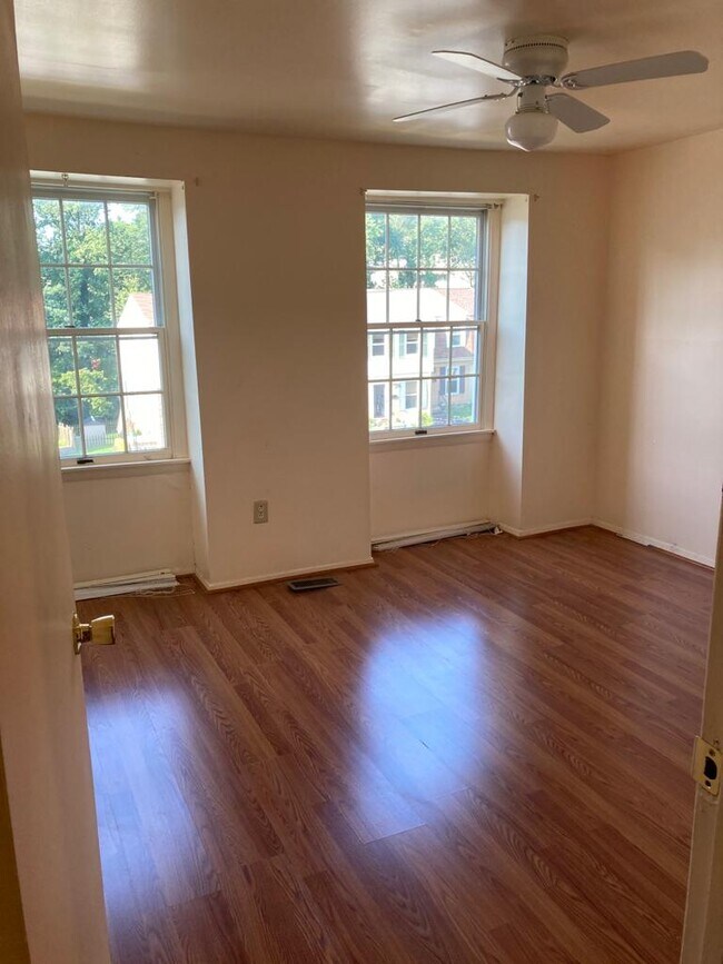 Building Photo - 10 Coatsbridge Ct