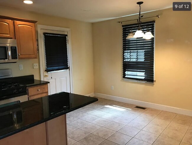 Comedor - 966 Washington St