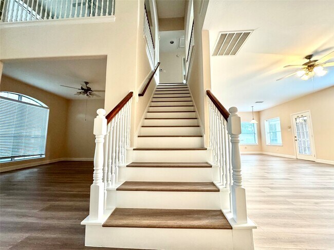 Building Photo - 1818 Maidenhair Ln