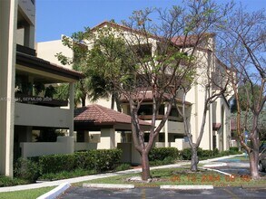 Building Photo - 8800 SW 123rd Ct