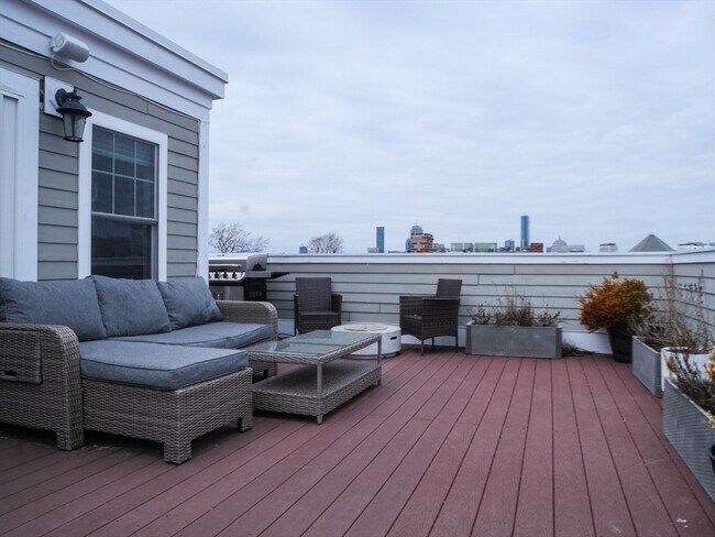 Foto del edificio - 161 Tudor St