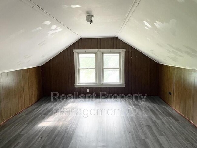 Building Photo - 7545 Ross Ave