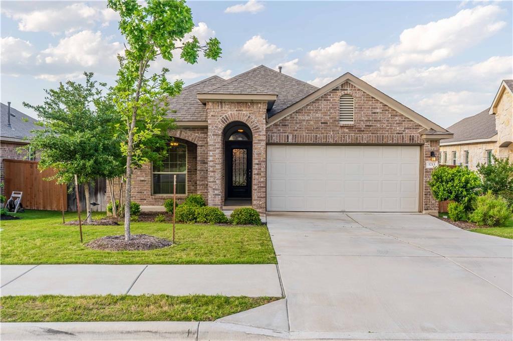 Foto principal - 5713 Scenic Lake Dr