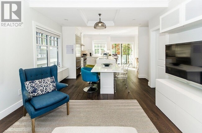 Photo du bâtiment - 930 W 15th Ave