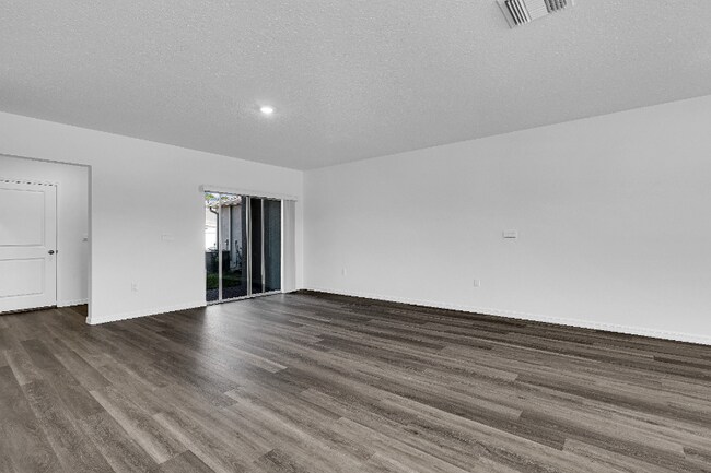 Foto del edificio - 16599 Barbours Crk Wy