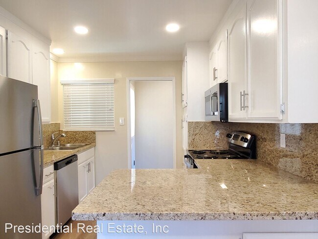 Building Photo - 3 br, 2 bath House - 1031 Patricia Court