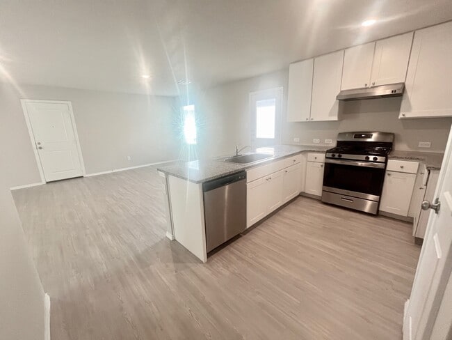 Building Photo - 3230 Carducci Dr