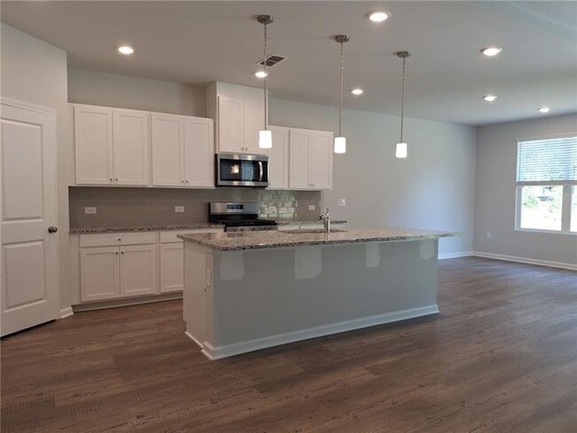 Building Photo - 84 Green Love Ln