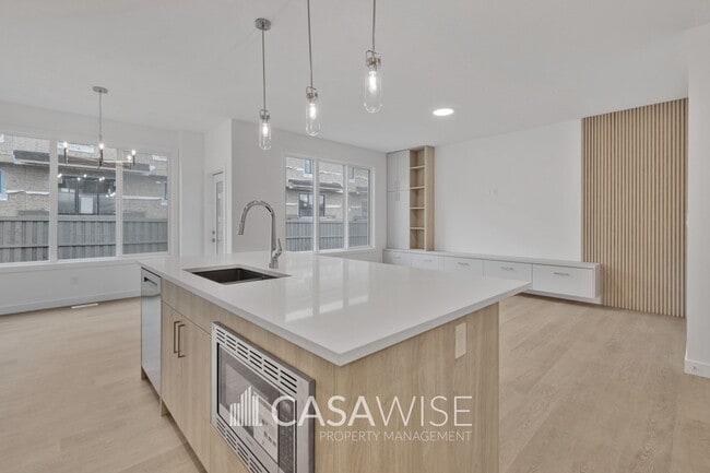 Building Photo - 22128-22194 94 Ave NW