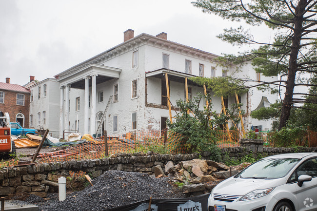 Building Photo - Fort Loudoun Apartments