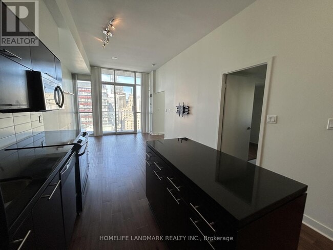 Photo du bâtiment - 126 Simcoe St