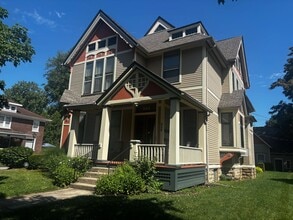 Building Photo - 924 W Wayne St