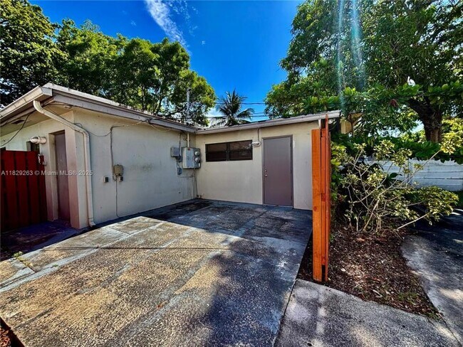 Foto del edificio - 1 bedroom in Dania FL 33004