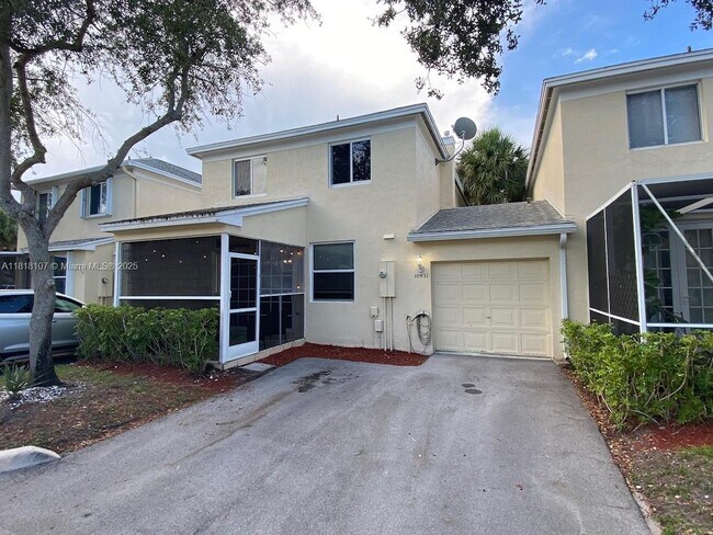 Foto del edificio - 10931 Jewel Box Ln