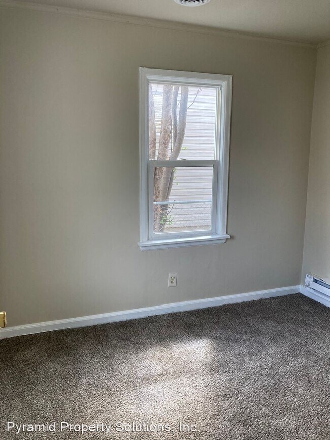 Building Photo - 2 br, 1 bath House - 2711 E Washington Ave