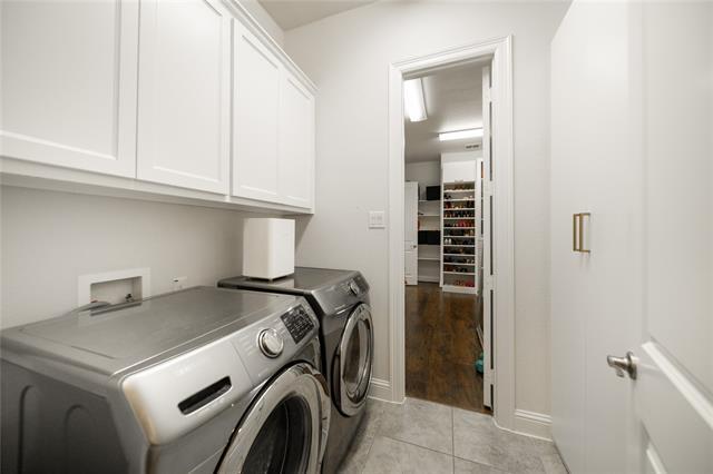 Building Photo - 3015 Dancourt Dr