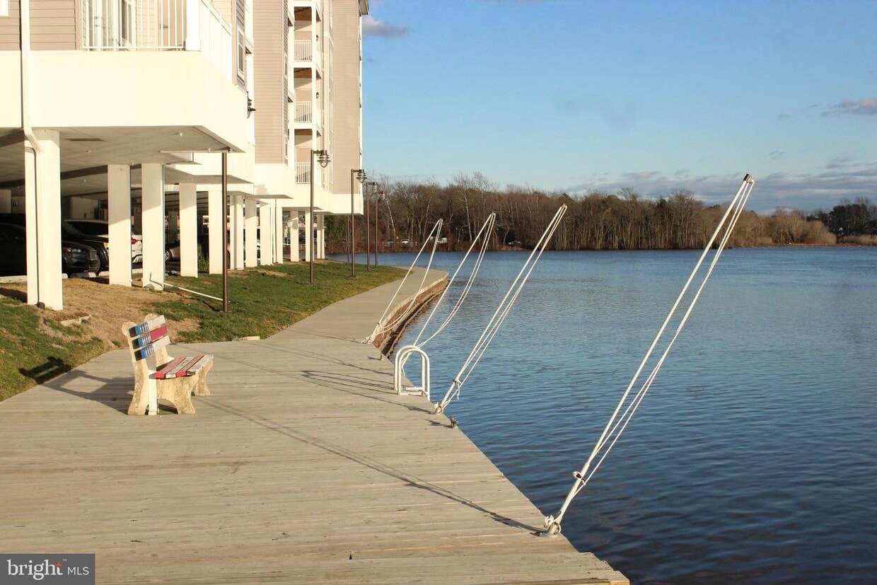 701 Water St Unit 301, Seaford, DE 19973 Room for Rent in Seaford, DE
