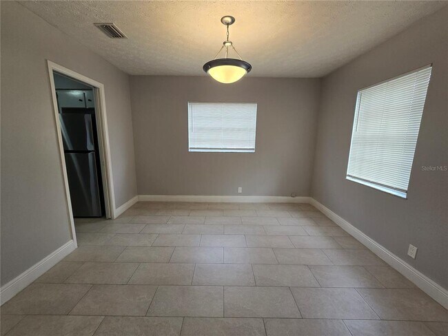 Foto del edificio - 2216 Tanglewood Way