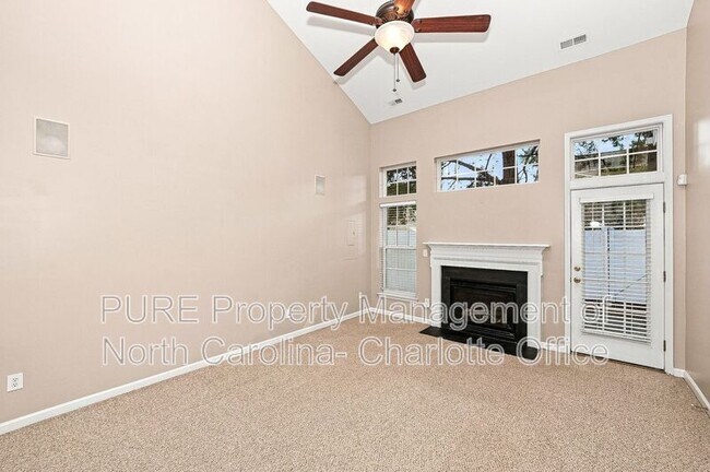 Foto del edificio - 129 Cypress Landing Dr