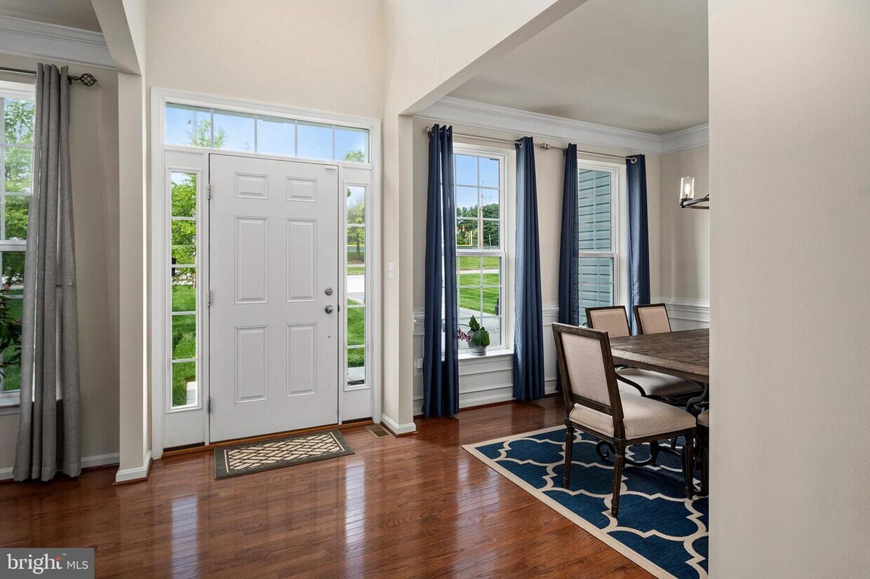 Foto principal - 6579 Freetown Rd