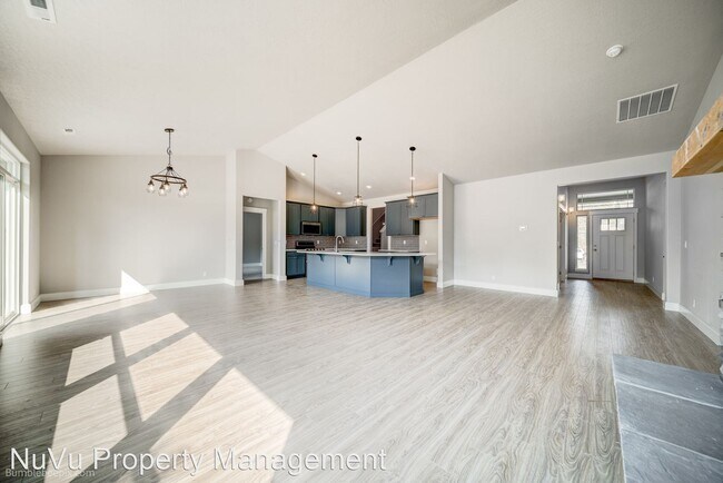 Building Photo - 3 br, 2.5 bath House - 15261 N. Liane Ln