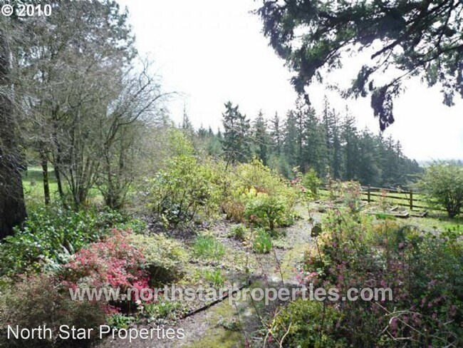 Building Photo - 2 br, 3 bath House - 3680 SW Fir Grove Rd
