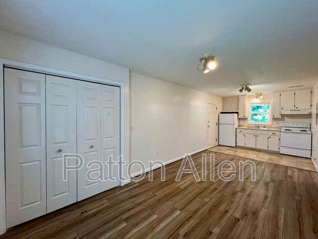 Photo - 121 Citadel Dr House