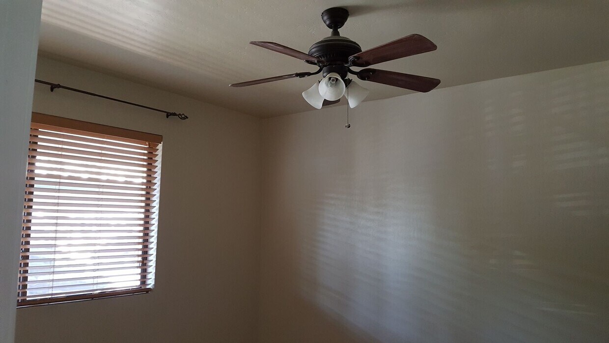Foto del edificio - Village at University Heights 1 Bed/1 Bath - $1,350!!