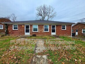 Building Photo - 304 Radcliffe Rd