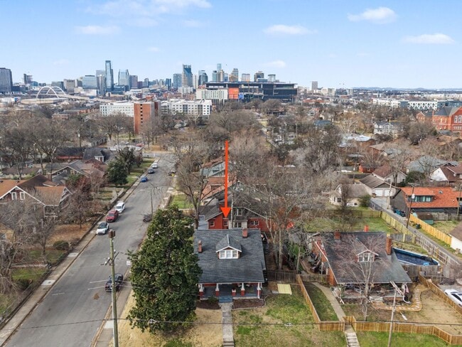 Building Photo - Rare historic East Nashville bungalow for rent; 4 Beds 3 Baths, 1,806 SqFt, fenced yard