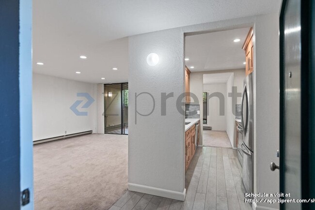 Building Photo - 2000 Rock St