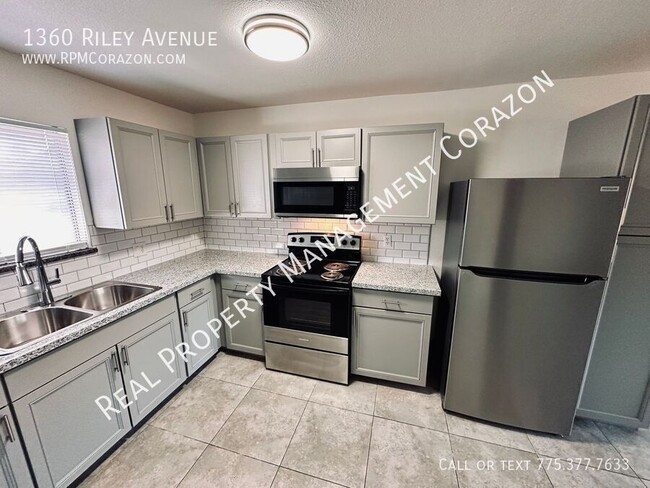 Foto del edificio - $1,345/Month 2 bed/1bath townhome in Reno, NV