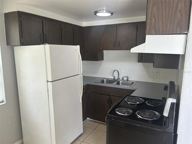 Foto del edificio - 4249 76th Ave N
