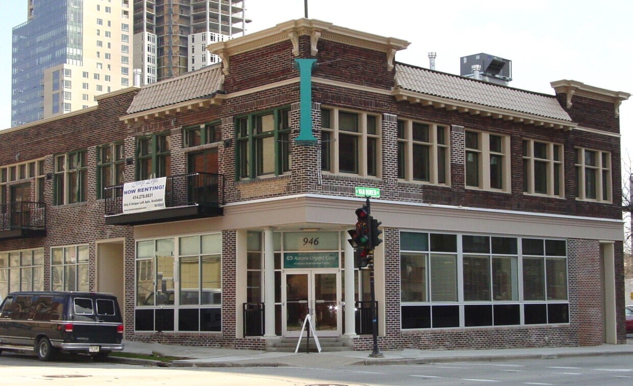 Primary Photo - Strefi Lofts
