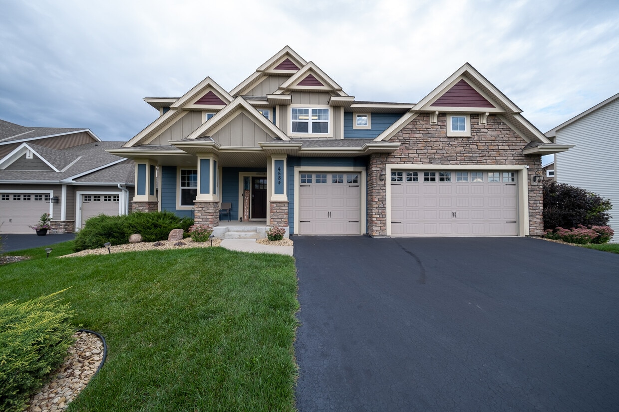 4584 Bailey Lake Cir, Woodbury, MN 55129 House Rental in Woodbury, MN