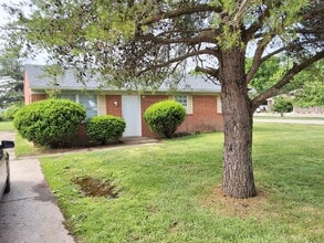 Building Photo - 205 Diecks Dr